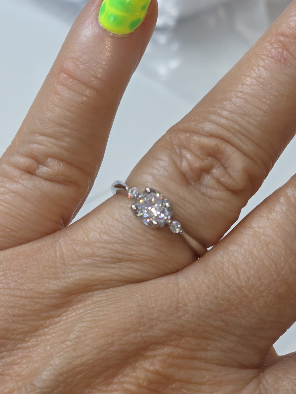 Silver Plated Three Stone Sparkly Cubic Zirconia Adjustible Heart Detail Ring